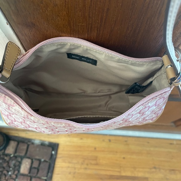 Nine West small handbag - Picture 7 of 7